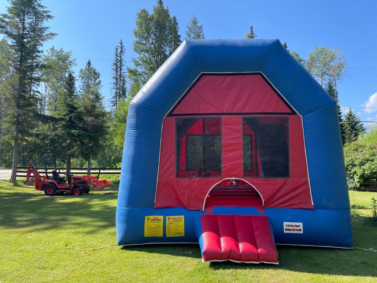 Blaeberry Valley Vacation Rentals Голдън Екстериор снимка
