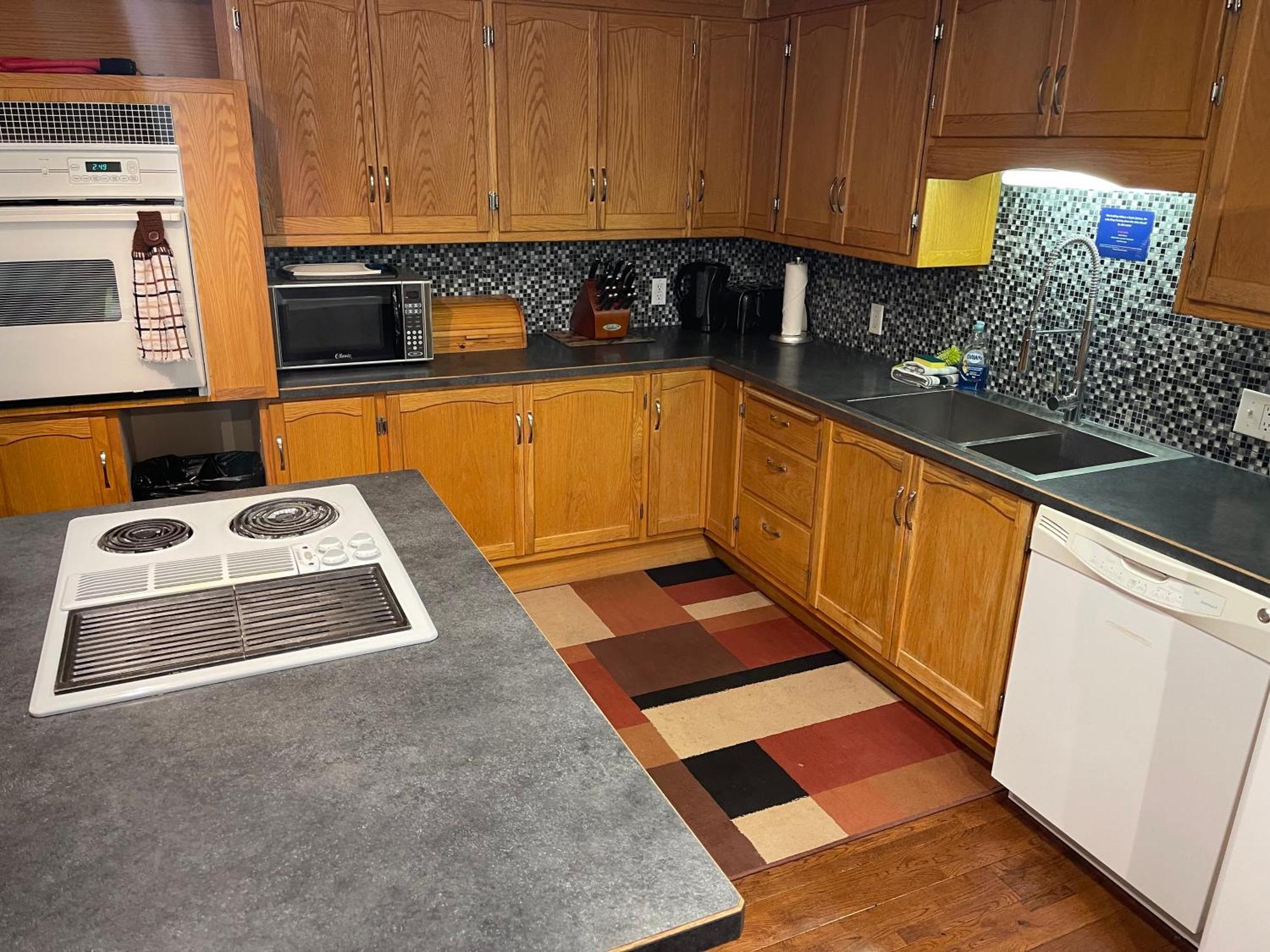 Blaeberry Valley Vacation Rentals Голдън Екстериор снимка