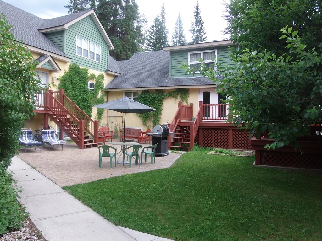 Blaeberry Valley Vacation Rentals Голдън Екстериор снимка